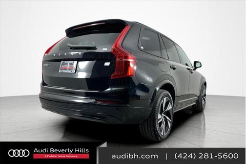 2022 Volvo XC90 Recharge Plug-In Hybrid T8 R-Design 7 Passenger