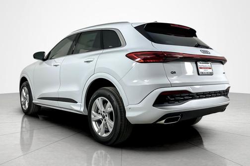 2025 Audi Q5 Premium
