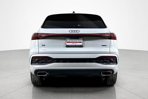 2025 Audi Q5 Premium