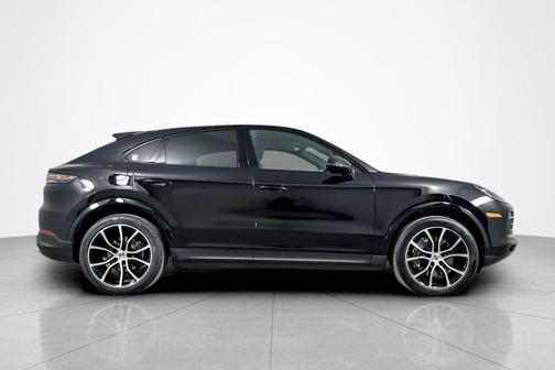 Black 2023 Porsche Cayenne Platinum Edition