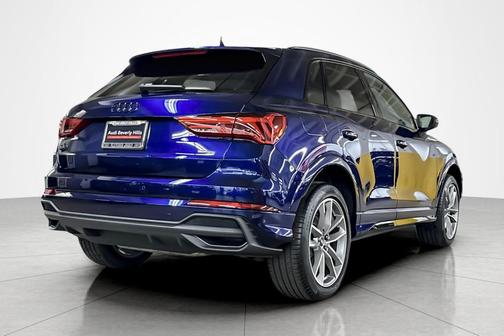 2025 Audi Q3 Premium 45 TFSI S line quattro Tiptronic