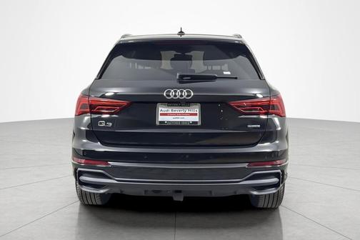Mythos Black Metallic 2024 Audi Q3 45 S line Premium Plus
