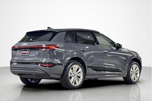 2025 Audi Q6 e-tron Premium