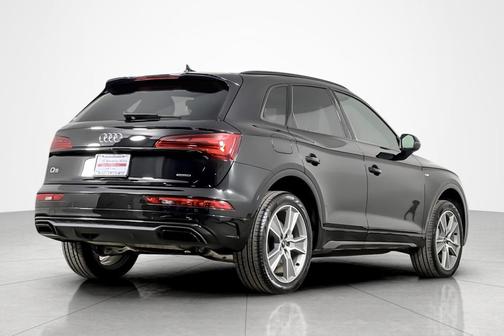 2025 Audi Q5 45 S line Premium
