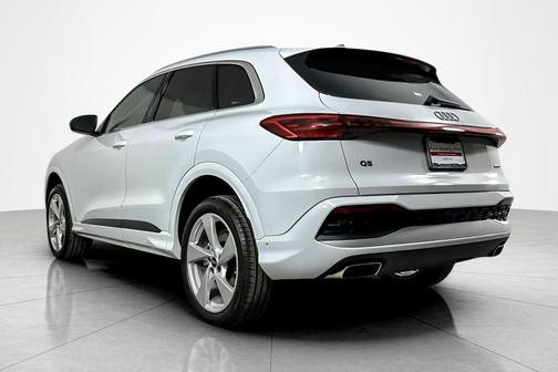 2025 Audi Q5 Premium Plus TFSI quattro S tronic