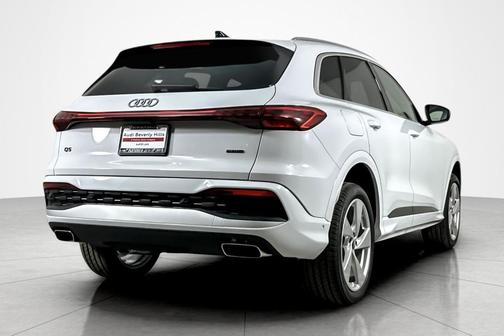 2025 Audi Q5 Premium Plus TFSI quattro S tronic