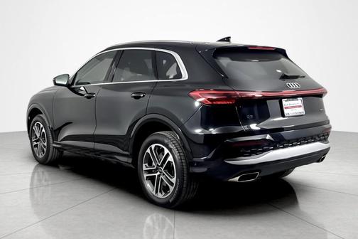 2025 Audi Q5 Premium TFSI quattro S tronic
