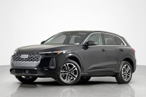 2025 Audi Q5 Premium TFSI quattro S tronic