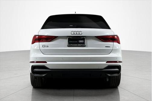 2024 Audi Q3 Premium 45 TFSI S line quattro Tiptronic