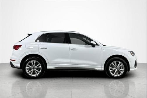 2024 Audi Q3 Premium 45 TFSI S line quattro Tiptronic