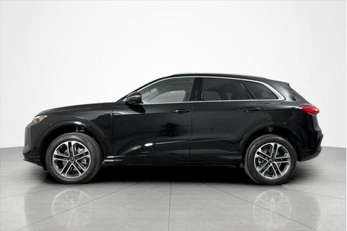 2025 Audi Q5 Premium