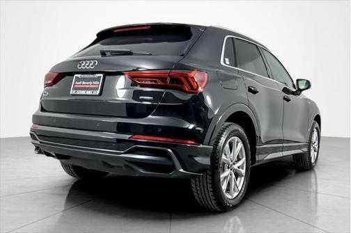 2022 Audi Q3 45 S line Premium