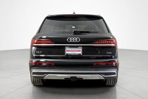 2023 Audi Q7 55 Premium Plus