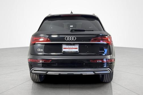 2023 Audi Q5 40 Premium Plus