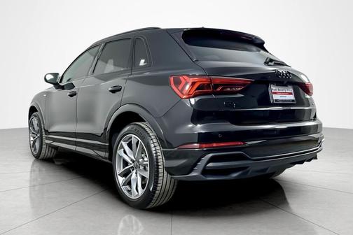 2023 Audi Q3 Premium 45 TFSI S line quattro Tiptronic