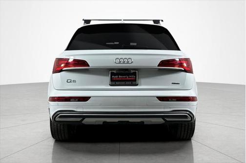 2021 Audi Q5 45 Premium Plus