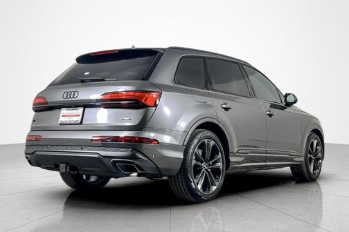 2026 Audi Q7 55 Premium Plus