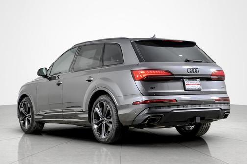 2026 Audi Q7 55 Premium Plus