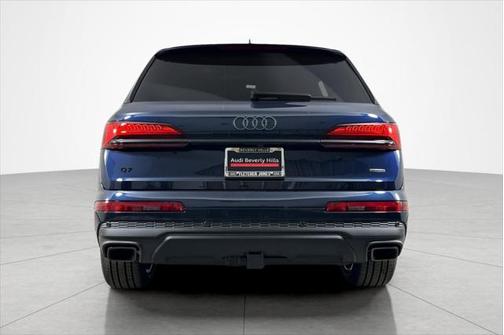 2025 Audi Q7 45 Premium Plus
