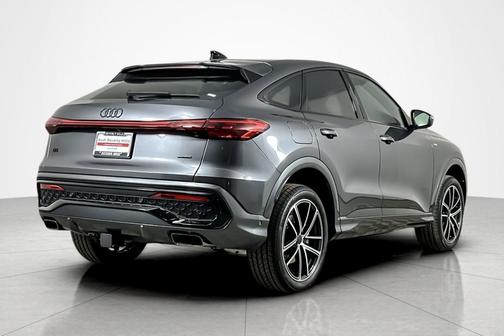 Daytona Gray Metallic 2026 Audi Q5 Sportback Premium Plus TFSI quattro S tronic