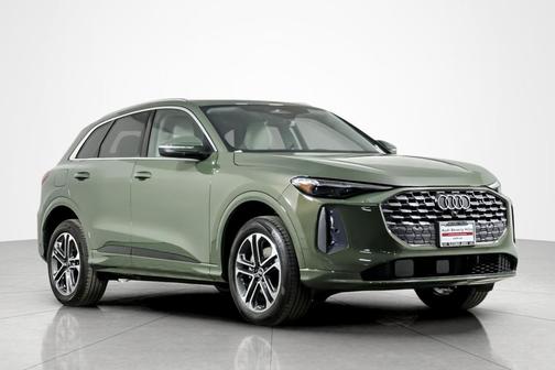 2025 Audi Q5 Premium Plus