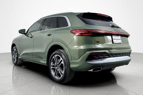 2025 Audi Q5 Premium Plus