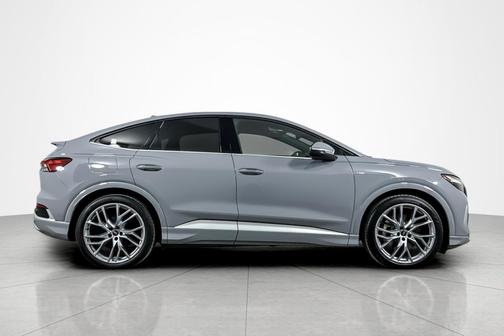 2025 Audi Q4 e-tron Sportback Premium Plus 55 quattro