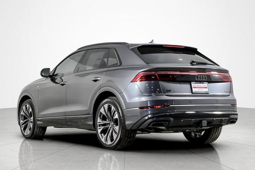 2026 Audi Q8 55 Premium Plus