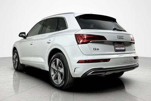 2023 Audi Q5 40 Premium