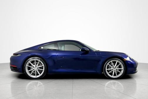 2020 Porsche 911 Carrera