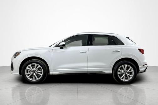 2025 Audi Q3 Premium 45 TFSI S line quattro Tiptronic