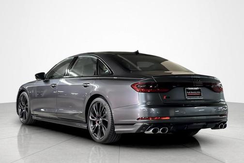 2025 Audi S8 4.0T