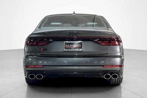 2025 Audi S8 4.0T