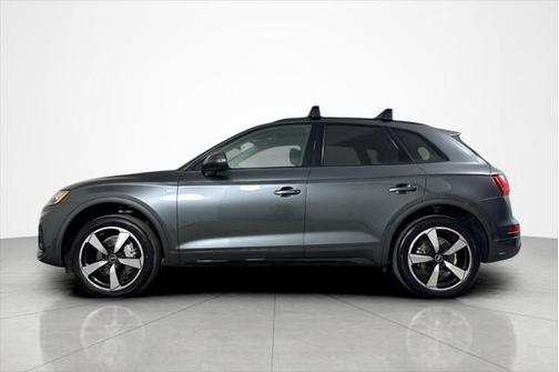 2022 Audi Q5 45 S line Premium Plus