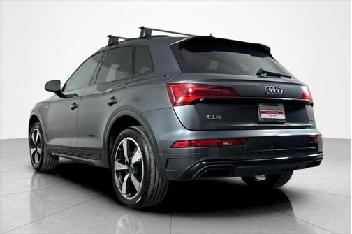 2022 Audi Q5 45 S line Premium Plus