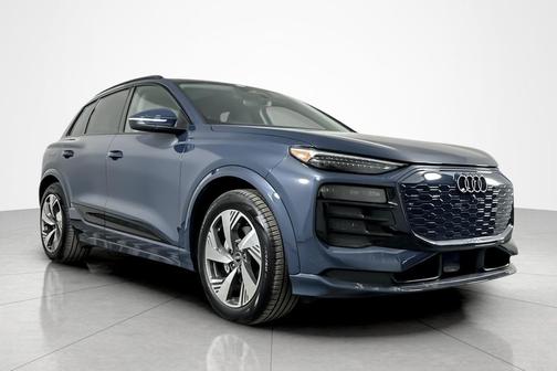 2025 Audi Q6 e-tron Prestige quattro