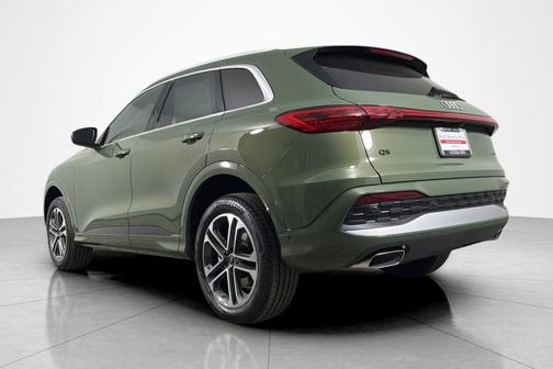 District Green Metallic 2026 Audi Q5 Premium TFSI quattro S tronic