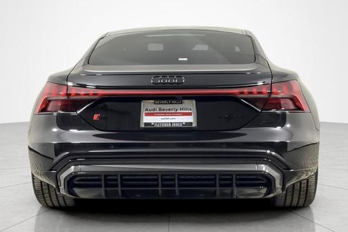 2024 Audi RS e-tron GT quattro