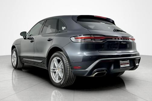 2023 Porsche Macan AWD