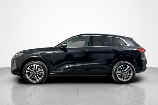 2025 Audi Q5 Premium TFSI quattro S tronic