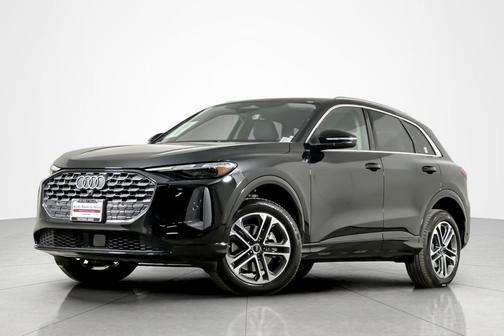 2025 Audi Q5 Premium TFSI quattro S tronic