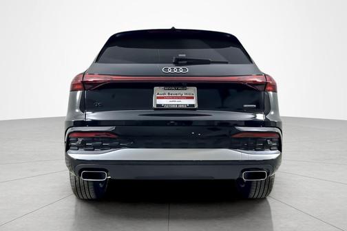 2025 Audi Q5 Premium TFSI quattro S tronic
