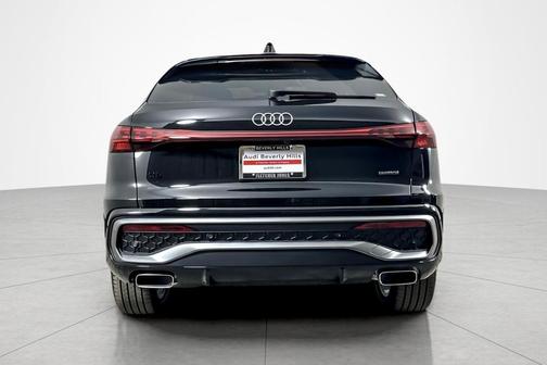 Mythos Black Metallic 2026 Audi Q5 Sportback Premium Plus TFSI quattro S tronic