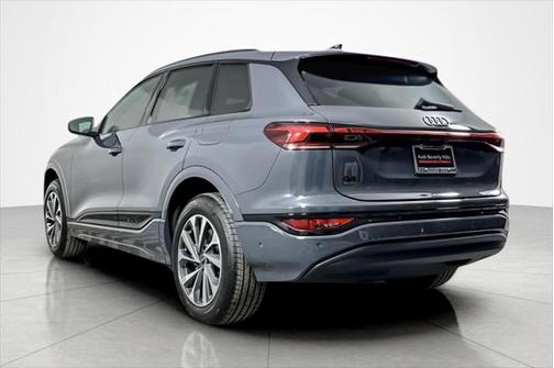 2025 Audi Q6 e-tron Premium Plus quattro