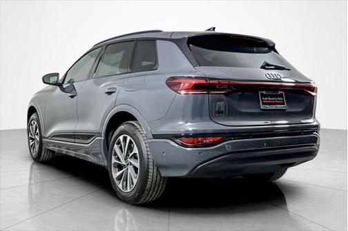2025 Audi Q6 e-tron Premium Plus quattro
