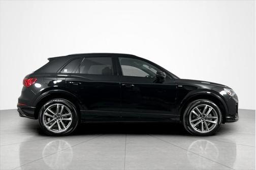 2024 Audi Q3 Premium 45 TFSI S line quattro Tiptronic
