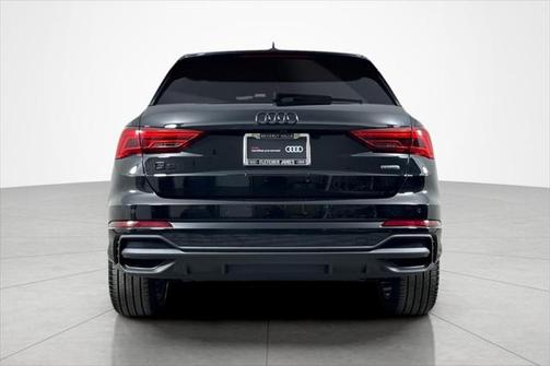 2024 Audi Q3 Premium 45 TFSI S line quattro Tiptronic