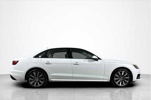 2022 Audi A4 40 Premium Plus