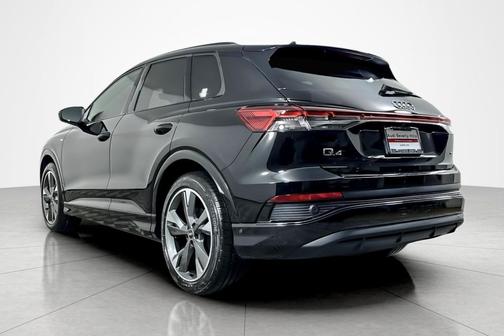 2024 Audi Q4 e-tron Premium Plus 55 quattro