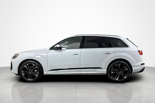 2026 Audi Q7 55 Premium Plus